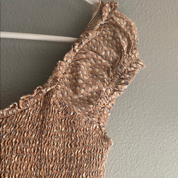 Jessica Simpson Pink Smocked Jumpsuit with Puff Sleeves - Picture 6 of 9